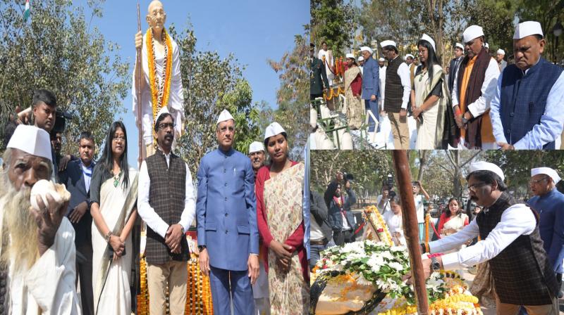 Jharkhand: Governor Ramesh Bais and Chief Minister Hemant Soren paid tribute to Father of the Nation Mahatma Gandhi