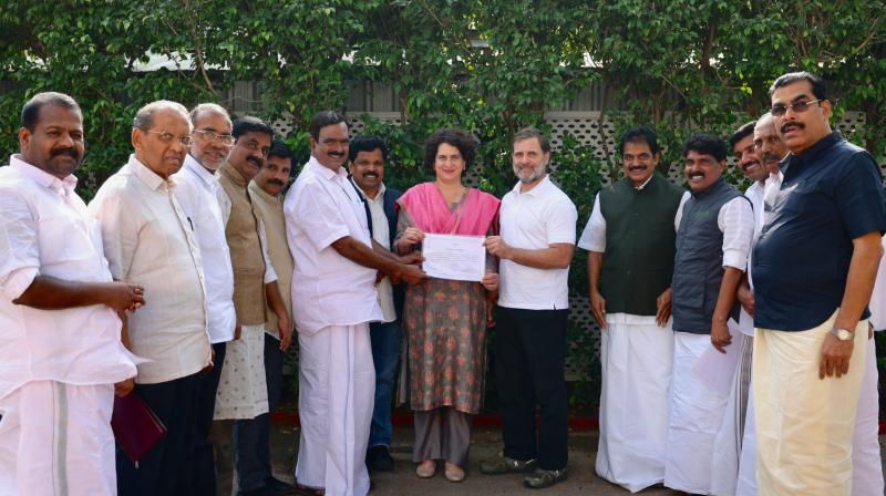 Priyanka Gandhi receives election certificate Wayanad news in hindi