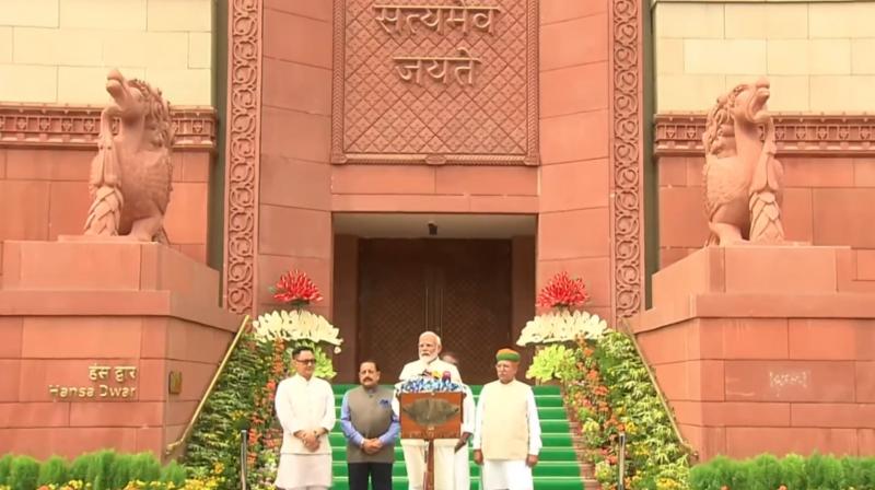 PM Modi took oath as members of Lok Sabha news in hindi