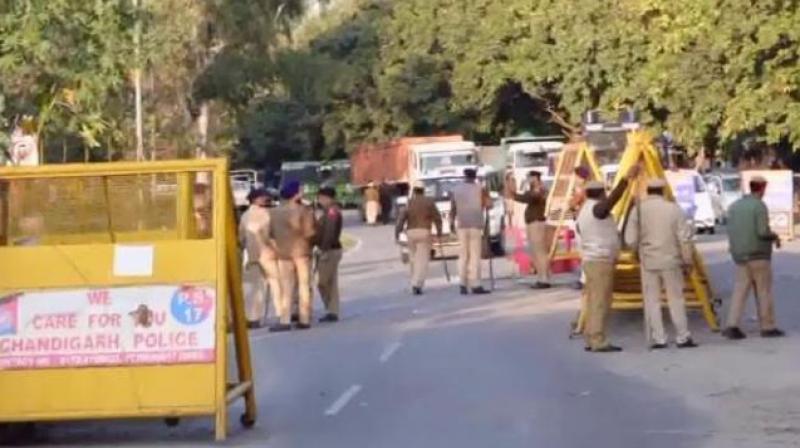 SKM marches to Chandigarh, 2500 Police personnel deployed to stop the farmers news in hindi