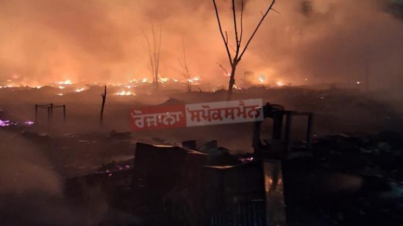 Massive fire breaks out in Delhi's Shahbad Dairy area, 130 huts burnt to ashes