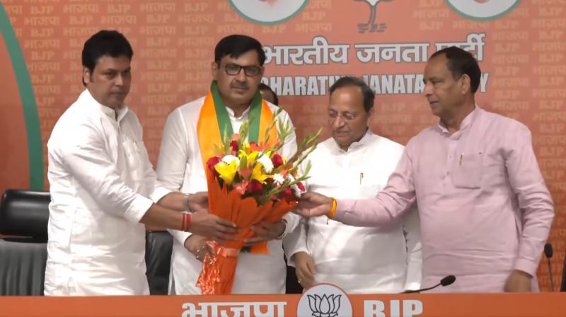 Big blow to JJP in Haryana, former minister Devendra Babli joins BJP News in hindi