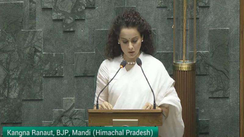 Kangana Ranaut takes oath as BJP MP in Lok Sabha news in hindi