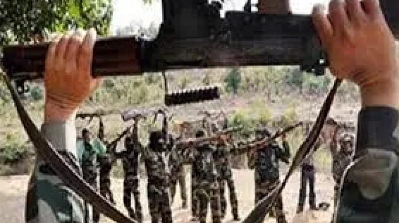 Chhattisgarh: 33 Naxalites surrender including three prize money( सांकेतिक फोटो)