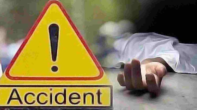 Gujarat: Jeep rams into parked truck, six killed, eight injured