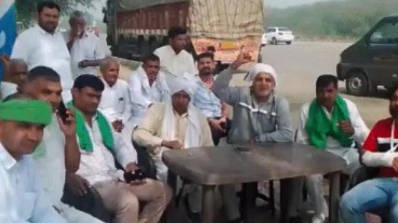 In Haryana, wrestlers marched towards Jantar Mantar with farmers