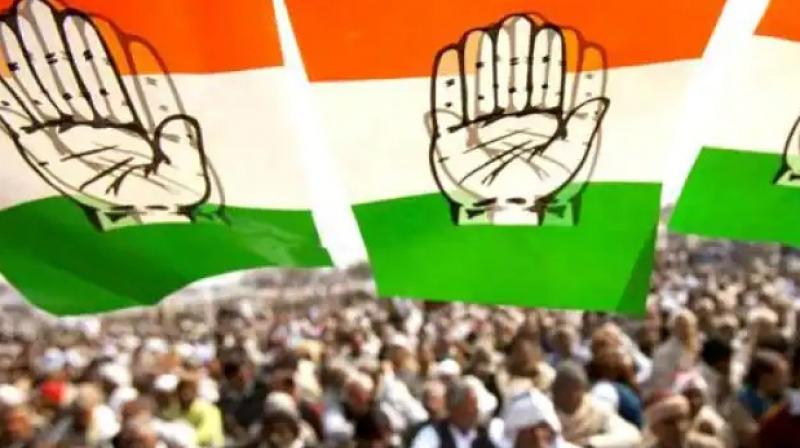 Gujarat Vis Elections: Congress gave tickets to 21 sitting MLAs