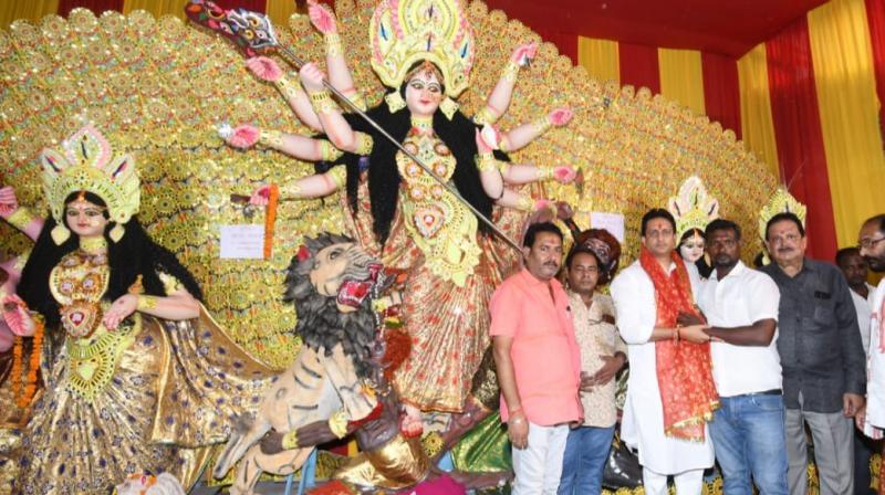 Bihar News Rituraj Sinha went Patna puja pandal on Maha Ashtami day and prayers