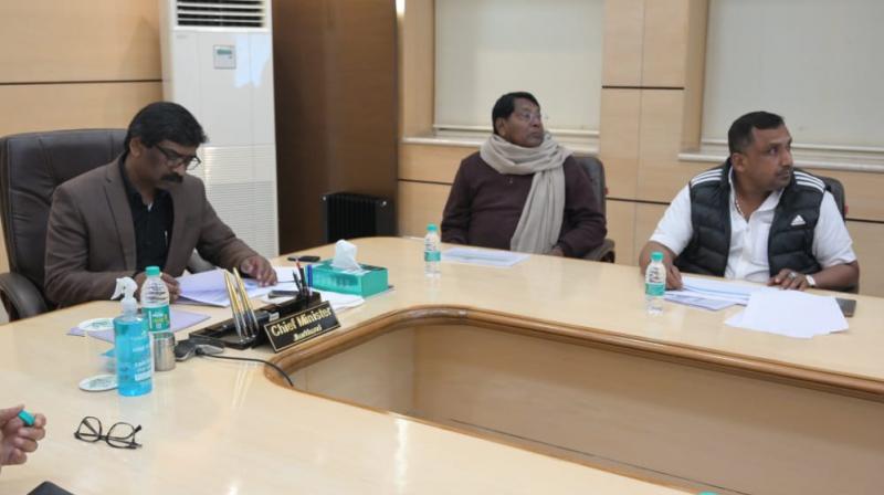 The meeting of the governing body related to the Kovid-19 pandemic fund was held under the chairmanship of Chief Minister Hemant.