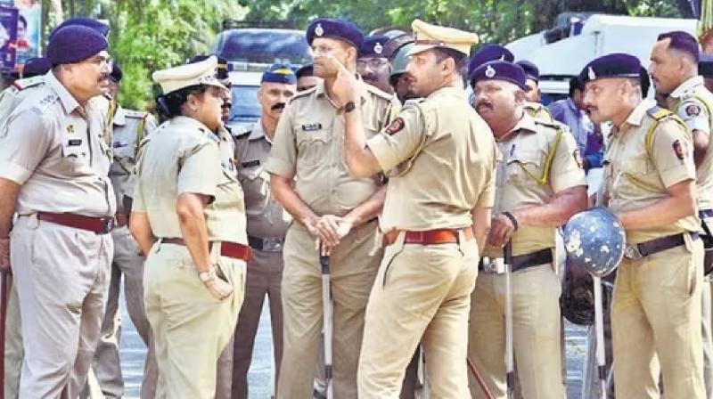 Delhi Police Crime Branch Mobile tower equipment theft news in hindi(file photo)