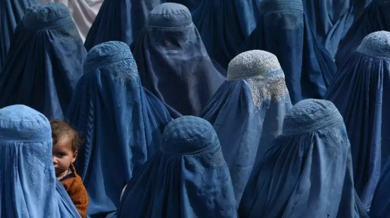 Taliban bans women from offering namaz loudly News In Hindi