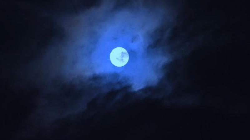 Blue supermoon will be visible in India today, know when and how news in hindi