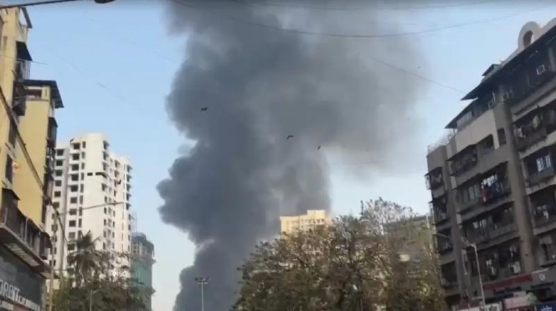 Mumbai fire: Major fire broke out in Jogeshwari Furniture Market News In Hindi