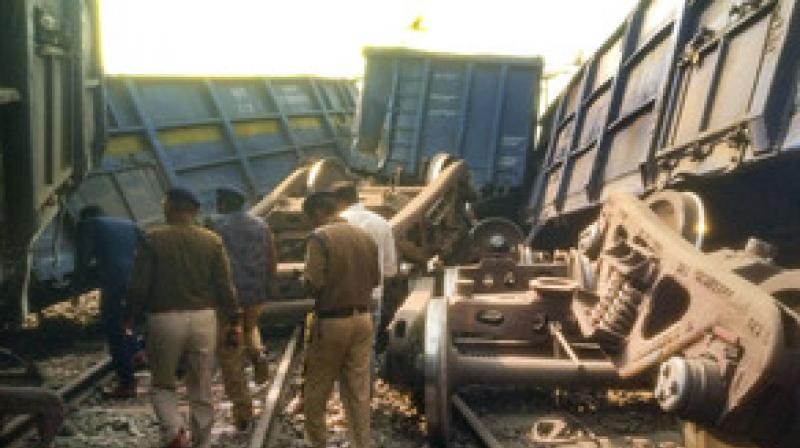 Goods train collided head-on, more than half a dozen coaches overturned, traffic affected