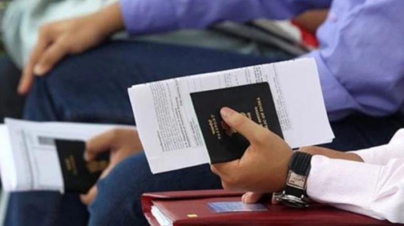 Decrease in the number of Indian students going abroad news in hindi