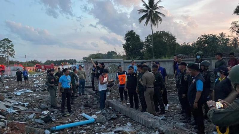  Thailand fireworks warehouse explosion kills at least 10 people and injures more than 100