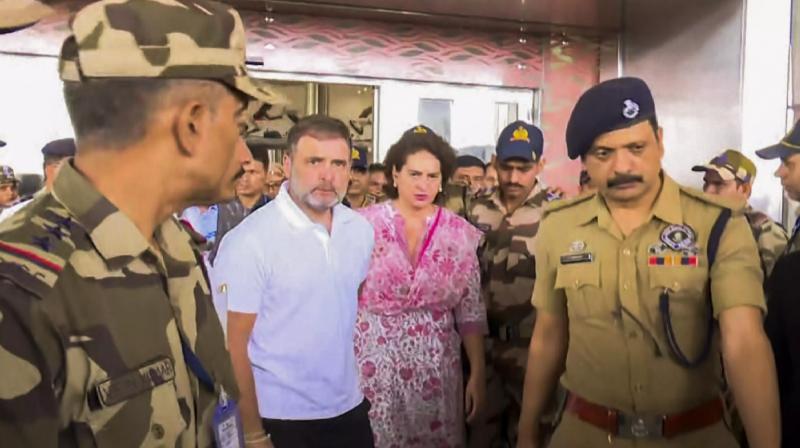 Congress leaders Rahul Gandhi and Priyanka reached Kerala, will visit landslide affected Wayanad