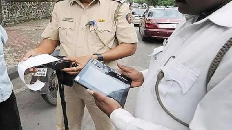 Fine of Rs 2 lakh 11 thousand on 130 vehicles not following traffic rules news in hindi