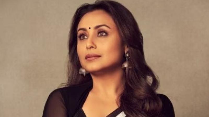 Rani Mukherjee said Men respect their partners front of children news in Hindi