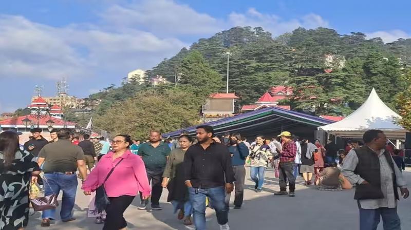 Crowd of tourists gathered in Shimla, the queen of hills