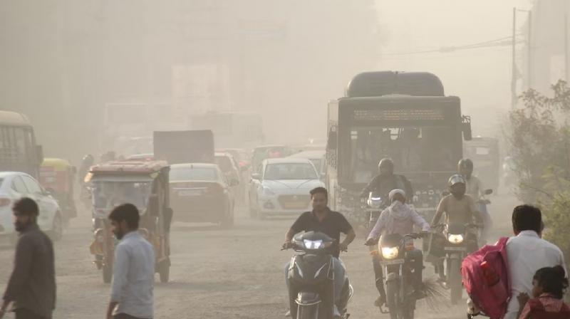 Delhi air quality plummets to severe category news in hindi