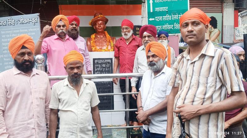 Bihar News: Sikhs took out Tiranga Yatra on the occasion of Revolution Day