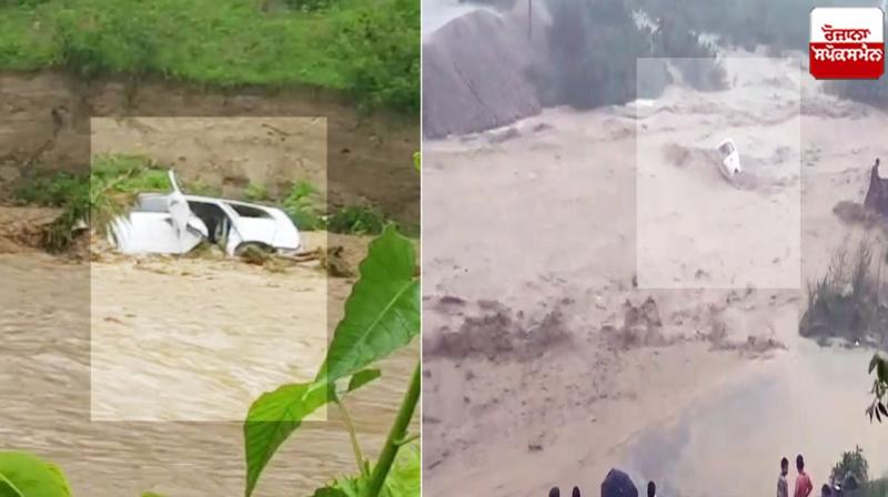 Innova car full of brides washed away due to heavy rain in Garhshankar news in hindi