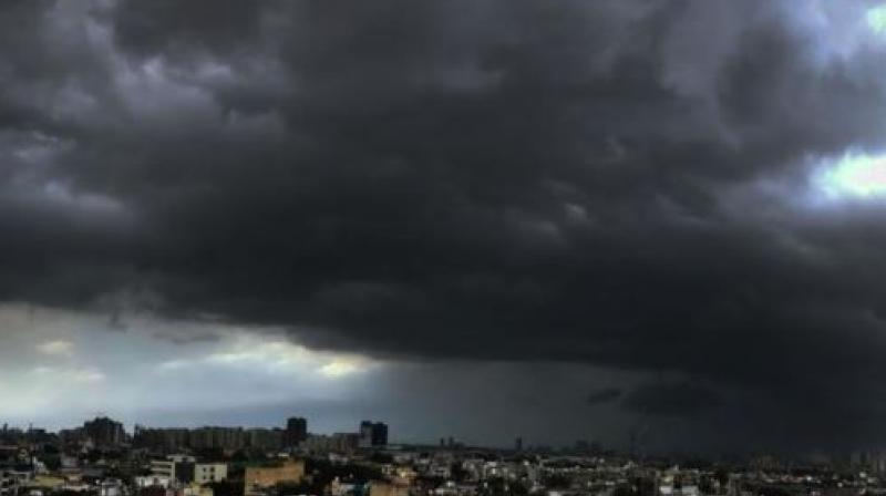 Delhi Weather Update: Chance of rain in Delhi today