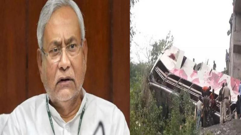 Chief Minister Nitish expressed grief over the bus accident in Jammu and Kashmir