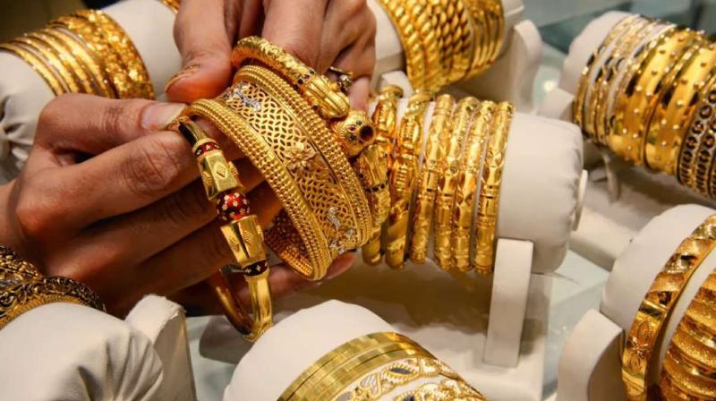 Before buying gold on Dhanteras check its purity News In Hindi