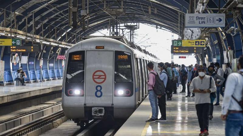 Delhi Metro run 60 extra trips on Diwali 29-30-oct News In Hindi 