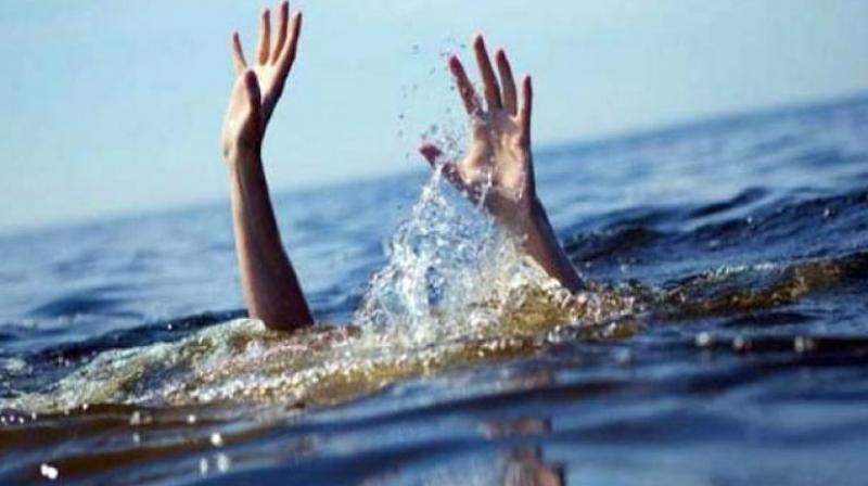 Madhya Pradesh News: young man went to swim in pond to win a bet of Rs 10, drowned in the middle