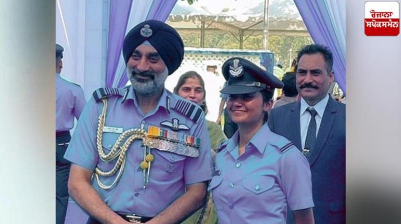 Khaman Arshdeep Kaur becomes flying officer in Indian Air Force news in hindi