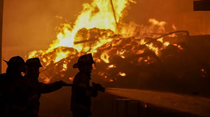 Delhi: Major fire at plastic godown in Tikri Kalan, no casualties( सांकेतिक फोटो)