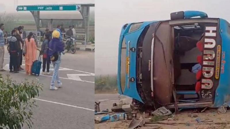 Bus full of passengers overturns in Nawanshahr news in hindi