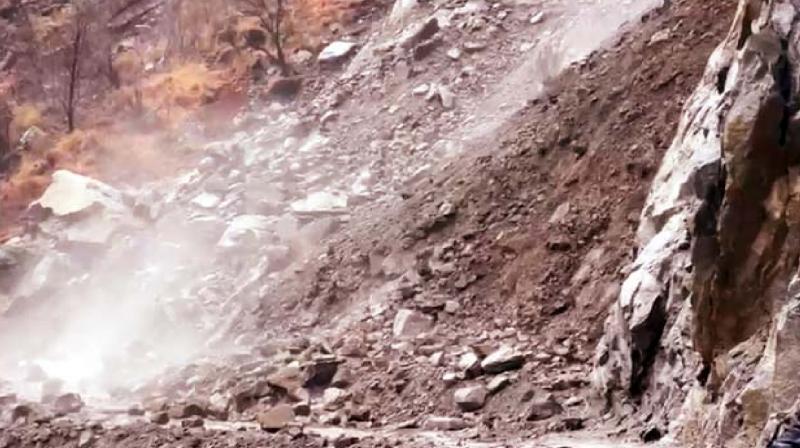 Landslides at many places in Shimla, Shimla- Reckong Peo NH not restored News In hindi