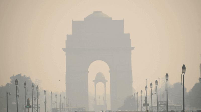 Slight improvement in Delhi's air quality before Diwali News in hindi