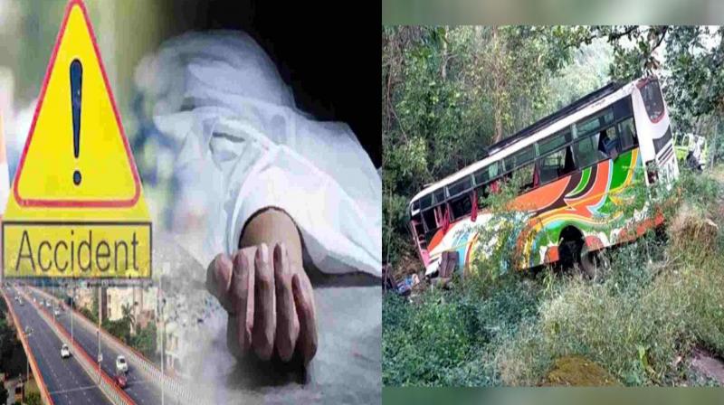 Uttar Pradesh: Suddenly the bus fell into the ditch, six passengers including children died