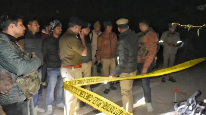 Lucknow bank robbery case Two killed in encounters with UP Police news in Hindi