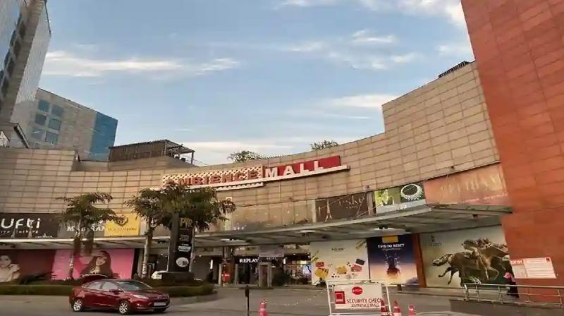 Noida's DLF Mall and Gurugram's Ambience Mall received bomb threats big news in hindi