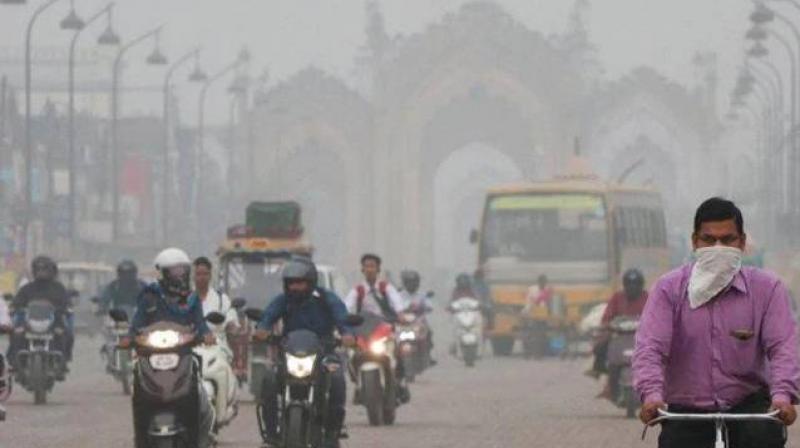 Delhi's air quality 'poor', minimum temperature 8.4 degrees Celsius. entered