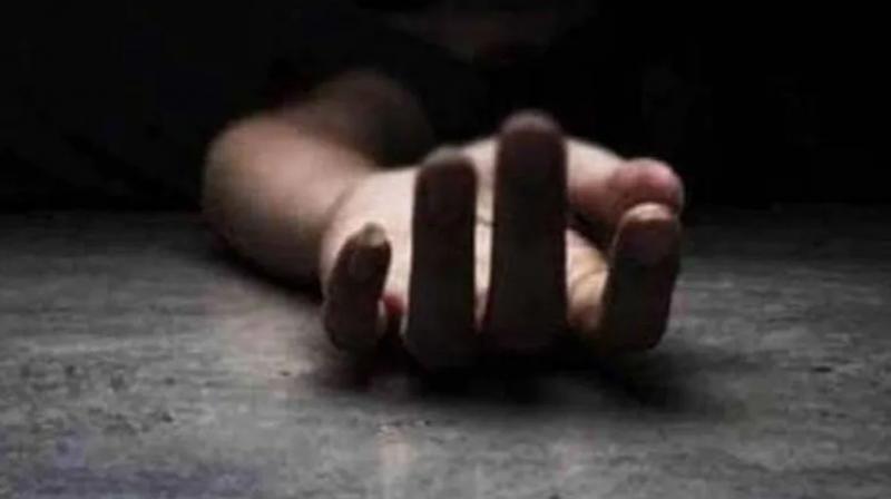 Refused to maintain love relationship, youth commits suicide