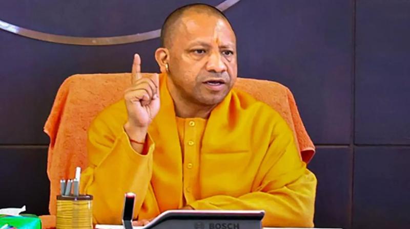 CM Yogi big action in Hathras case,6 officials suspended news in hindi