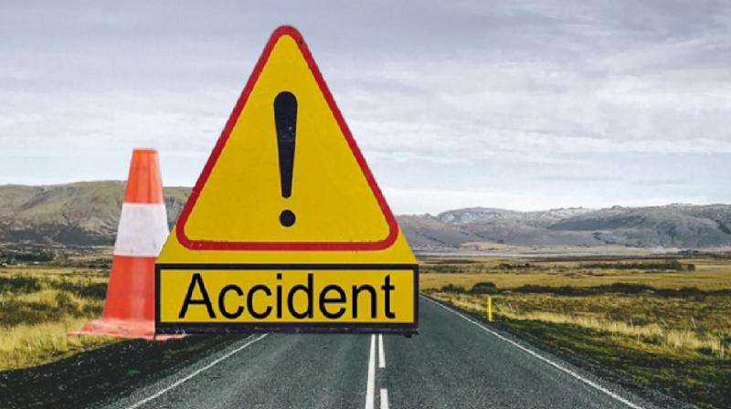 Tragic death of 3 youth in a road accident in Sonipat news in hindi