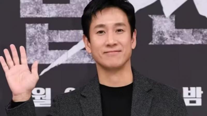 South Korean actor Lee Sun Kyun Passes Away News In Hindi 