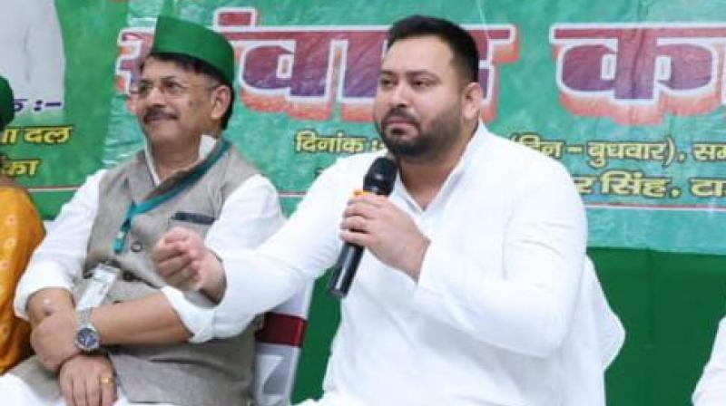 Tejashwi Yadav accused the state govt regarding liquor ban news in hindi