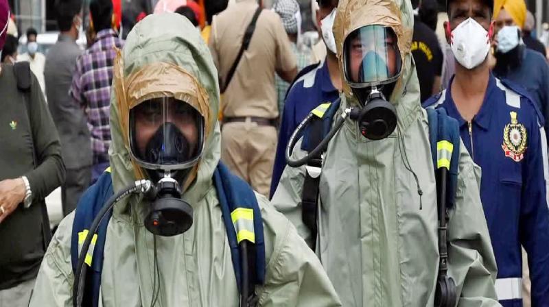 gujarat 4 dead after inhaling toxic gas at chemical unit news in hindi