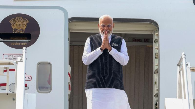 PM Modi Leaves Another Plane After His Aircraft Faces Technical news in hindi