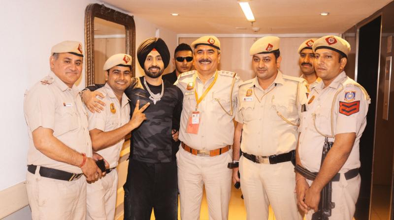 Diljit Dosanjh Thanks Delhi Police At Dil-Luminati Concert News In Hindi