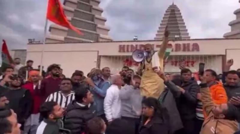 What action haspolice taken on protests outside temple in Brampton news in hindi